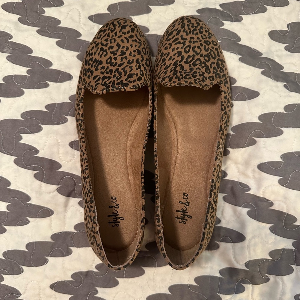 NWOT Style & Co Alyson slip on loafer flats. Created for Macy’s. Size 7M.